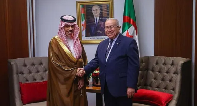 وزير الخارجية السعودي يجري مباحثات مع نظيره الجزائري