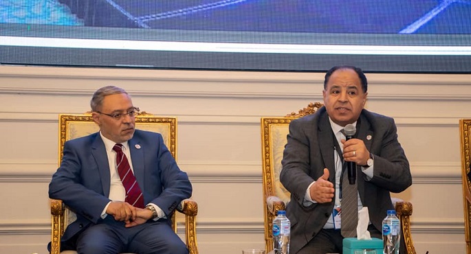 بالصور.. وزير المالية: توفير السلع الأساسية والغذائية بالأسواق لتلبية احتياجات المواطنين