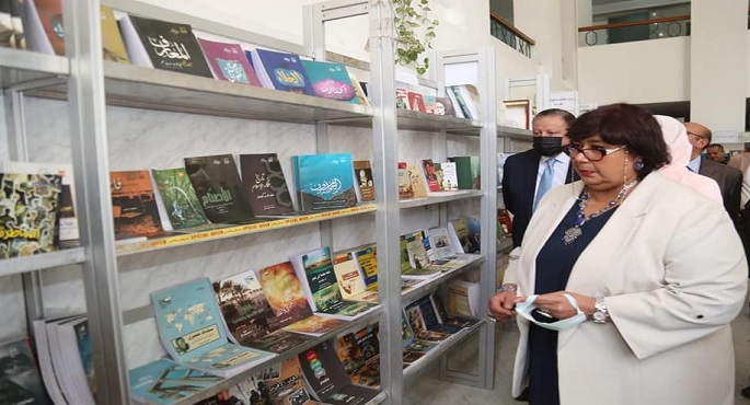 وزيرة الثقافة تفتتح معرضا وثائقيا وأخر للكتاب يصاحبان مؤتمر عشرينيات القرن العشرين