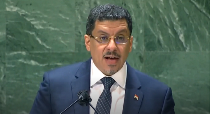 وزير خارجية اليمن يؤكد لمسئول أمريكي ضرورة الضغط على الحوثيين