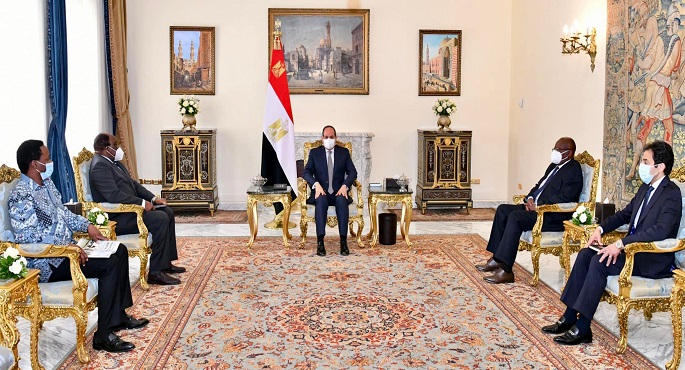 بالصور.. الرئيس السيسي يلتقي المبعوث الخاص لرئيس جمهورية زيمبابوي