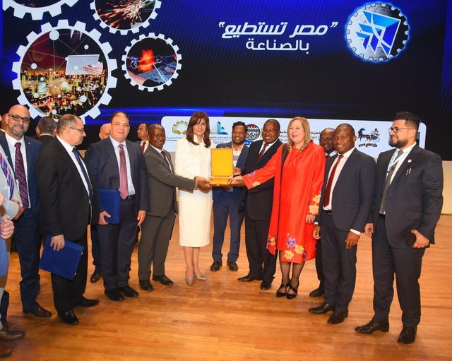 وزارة الهجرة تعلن ثمار  مباشرة لمشاركة أفريقيا في مؤتمر “مصر تستطيع بالصناعة”