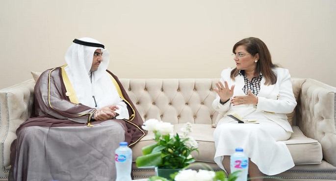 بالصور .. وزيرة التخطيط تبحث سبل تعميق التعاون الاقتصادي مع وزير المالية الكويتي