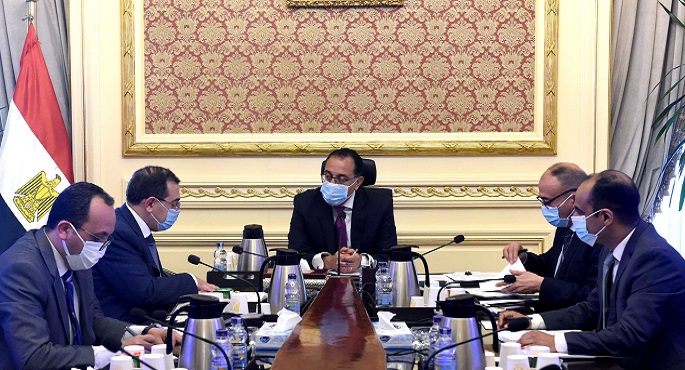 رئيس الوزراء يتابع مع وزير البترول جهود تنفيذ تكليفات  الرئيس في عدد من ملفات العمل