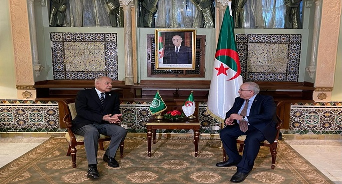 أبو الغيط يشيد بجهود الجزائر لاستضافة القمة العربية المقبلة