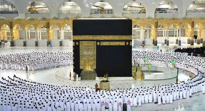 السعودية: وصول 190 حاجا بريطانيا إلى مكة المكرمة كفوج أول من الأوروبيين