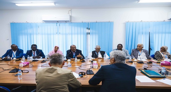 “الآلية الثلاثية” تعلن انطلاق الحوار بين فرقاء الأزمة في السودان