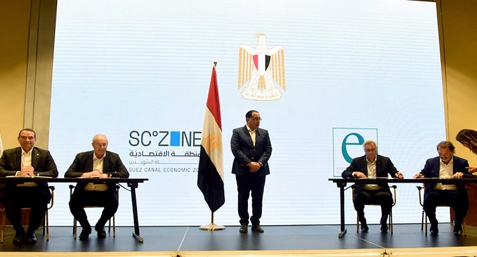 بالصور.. رئيس الوزراء يشهد توقيع مذكرة تفاهم بين القطاعين الحكومي والخاص وشركات استشارات عالمية لتوطين صناعة السيارات
