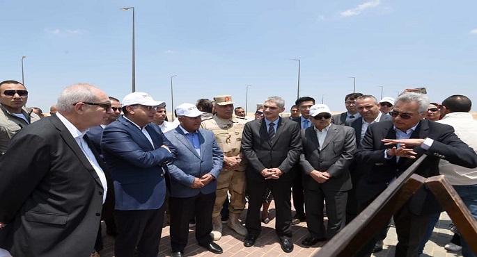 بالصور.. رئيس الوزراء يتفقد مستجدات أعمال المنطقة الصناعية بشرق بورسعيد