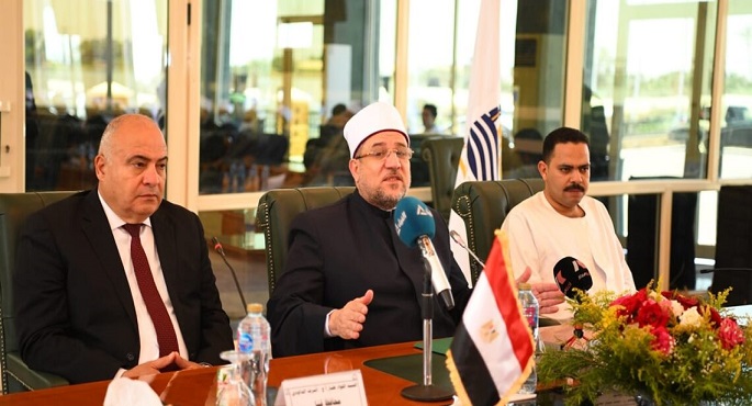 وزير الأوقاف: مصر قلب العالم العربي والإسلامي وحاملة لواء الوسطية ونشر سماحة الإسلام