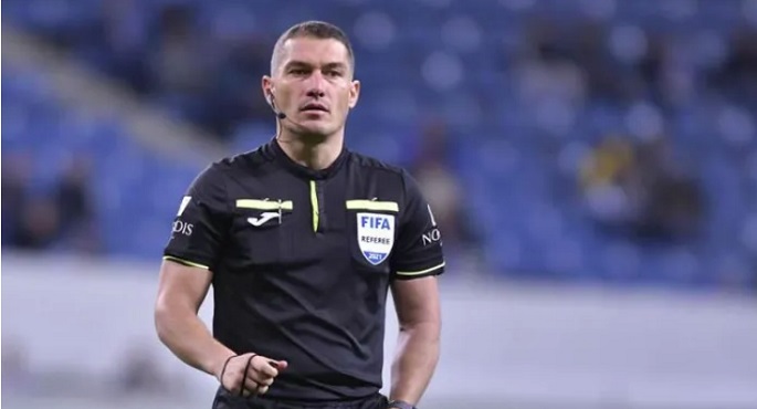 تعيين الحكم الروماني استيفان كوفاكس لمباراة الأهلي وبيراميدز