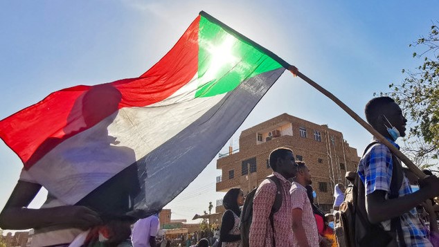 تنسيقيات الخرطوم تدعو لمظاهرات اليوم رغم صياغة إعلان دستوري لإدارة فترة انتقالية لعامين