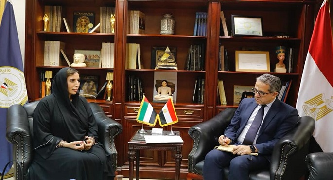 العناني يبحث مع سفيرة الإمارات بالقاهرة تعزيز أوجه التعاون في القطاع السياحي