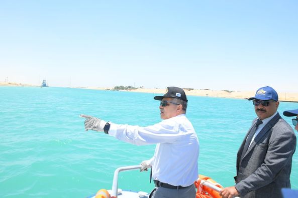 بالصور.. جولة تفقدية للفريق أسامة ربيع بمشروع تطوير القطاع الجنوبي للقناة