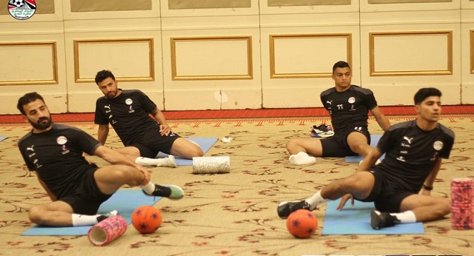 تدريبات تنشيطية للاعبي المنتخب الوطني بفندق الإقامة استعدادا لمباراة غينيا