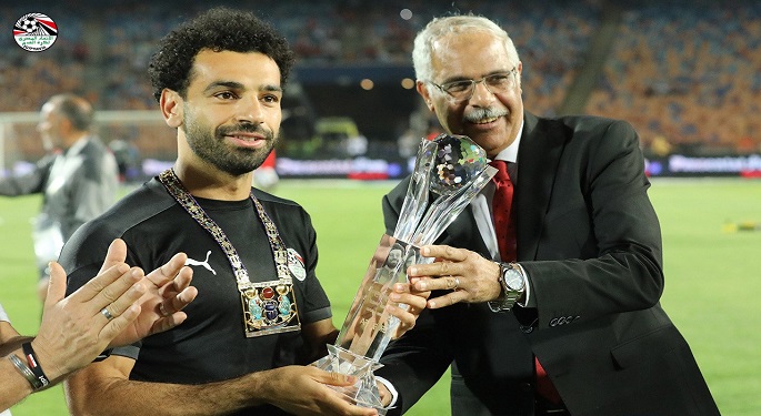 تكريم خاص لمحمد صلاح على هامش مباراة مصر وغينيا