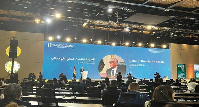 حنفي جبالي: قضية المناخ تفرض نفسها بقوة ولابد من العمل لإنقاذ كوكبنا