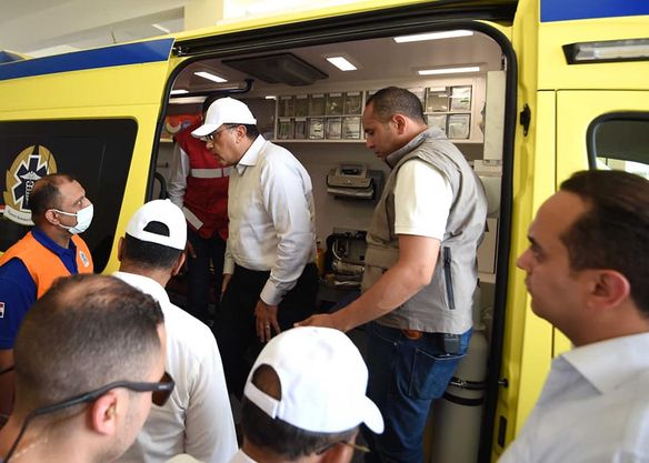 بالصور..رئيس الوزراء يتفقد مشروع إحلال وتجديد كوبري الدبوسي ونقطة إسعاف بمركز شربين