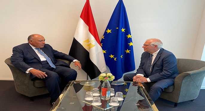 شكري يعقد مباحثات مع الممثل الأعلى للسياسة الخارجية بالاتحاد الأوروبي بلوكسمبورج