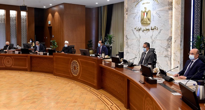 بالصور.. رئيس الوزراء يؤكد أهمية مشروعات الإنتاج الحيواني ومجمع الألبان التي افتتحها الرئيس في تحقيق الأمن الغذائي لمصر