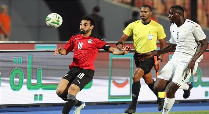 مصر تتخطى غينيا بصعوبة بتصفيات أمم أفريقيا في الظهور الأول لإيهاب جلال