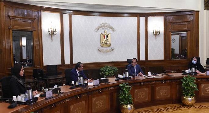 بالصور.. مدبولي: الحكومة حريصة على التواصل المباشر مع المستثمرين وحل المشكلات الخاصة بهم وتذليل العقبات