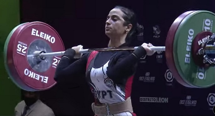 بالصور.. نورا عصام تحصد 3 ميداليات في بطولة العالم لشباب الأثقال