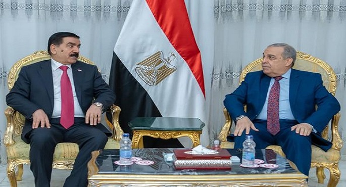 بالصور .. وزير الدولة للإنتاج الحربي ووزير الدفاع العراقي يتفقدان “مصنع 200 الحربي”