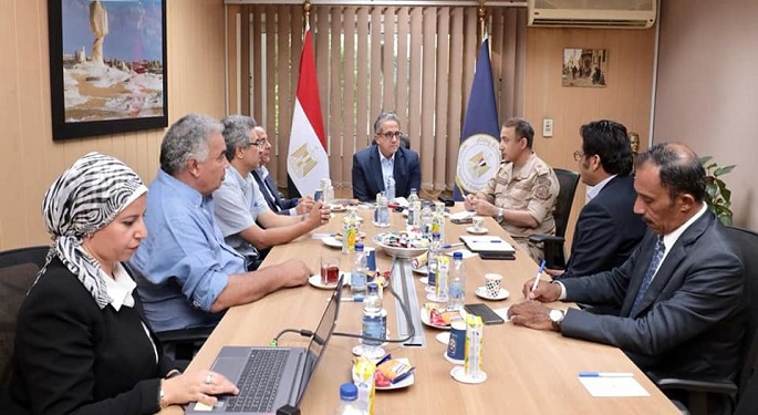 وزير السياحة والآثار يتابع اللمسات النهائية لأعمال الوسائط المتعددة بالمتحف المصري الكبير