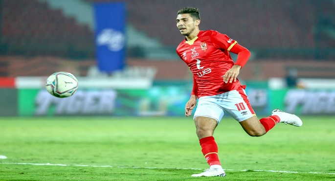 محمد شريف يقود هجوم الأهلي أمام الزمالك.. وعودة ياسر إبراهيم لخط الدفاع