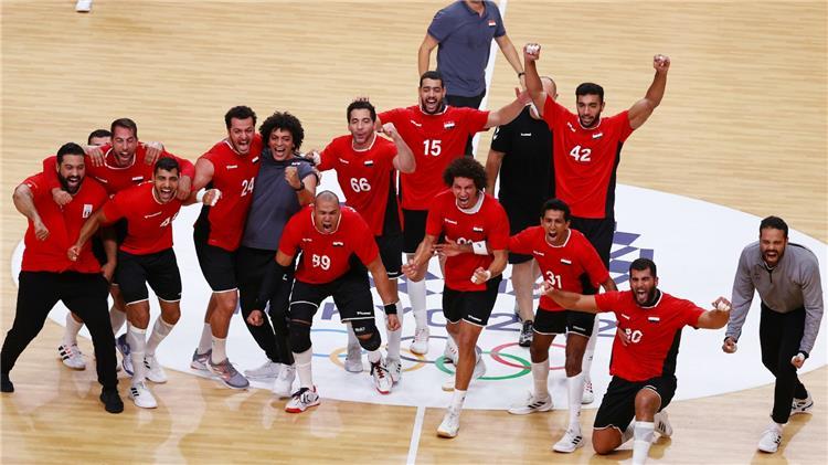 منتخب مصر لكرة اليد يتأهل إلى كأس العالم بعد صعوده لنصف نهائي أمم إفريقيا بالفوز على الجزائر