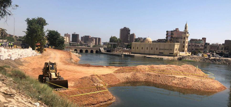 وزير الرى: جارى العمل فى إنشاء السد المؤقت لبدء بناء قناطر ديروط الجديدة