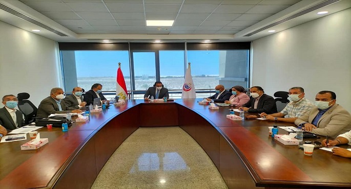 بالصور.. خالد عبد الغفار يدعو المواطنين إلى الالتزام بالاجراءات الاحترازية وتلقي التطعيمات للوقاية من كورونا