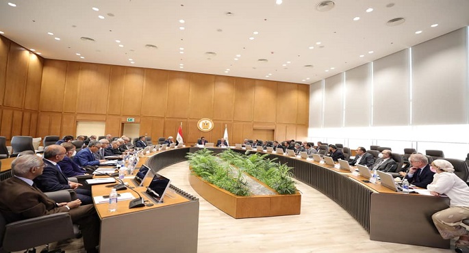 وزير التعليم العالي يرأس اجتماع مجلس الجامعات الأهلية بالعاصمة الإدارية الجديدة