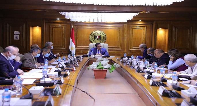 بالصور..عبد الغفار يرأس اجتماع مجلس شئون المعاهد العالية الخاصة ويؤكد على اهمية تطوير البرامج والخطط الدراسية