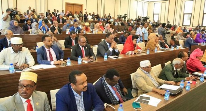 مجلس الشعب الصومالي يمنح رئيس الوزراء مهلة إضافية لتشكيل الحكومة