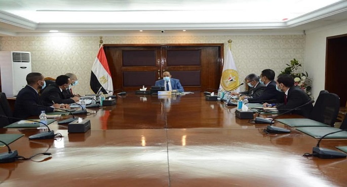 بالصور.. وزير التنمية المحلية يوجه بسرعة الانتهاء من مشروعات منظومة المخلفات