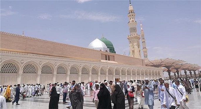 السعودية: وصول أكثر من 212 ألف حاج إلى المدينة المنورة