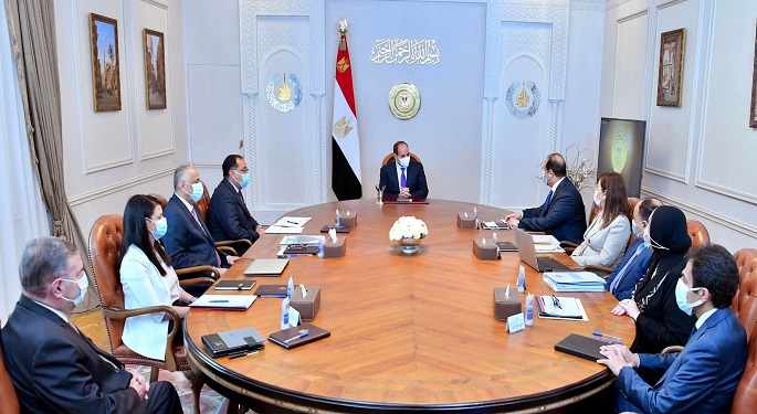السيسي يتابع مؤشرات الأداء المالي ويوجه بخفض نسبة الدين وترشيد الإنفاق الحكومي