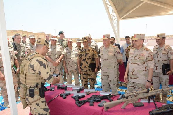 بالصور.. القوات المسلحة تنظم دورة تدريبية مع الجانب الأمريكي للتعامل مع العبوات الناسفة المرتجلة