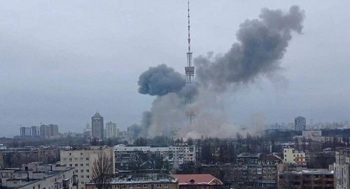 أوكرانيا: قذيفة روسية تستهدف نقطة لتوزيع المساعدات الإنسانية بمنطقة زابوروجيا