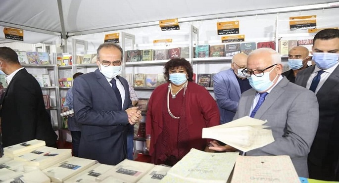 بالصور.. وزيرة الثقافة تطلق فعاليات معرض بورسعيد الخامس للكتاب