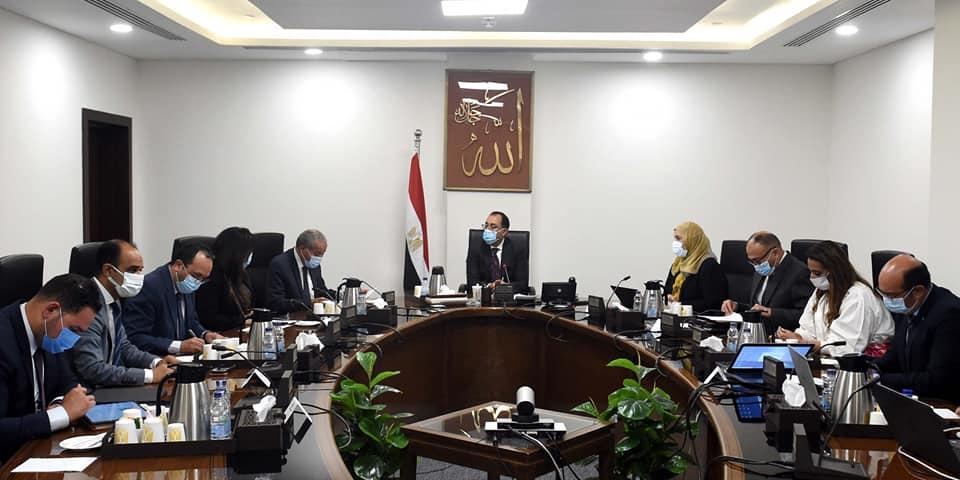 رئيس الوزراء يطمئن على إجراءات تنفيذ الحزمة الجديدة للحماية الاجتماعية التي أقرها الرئيس