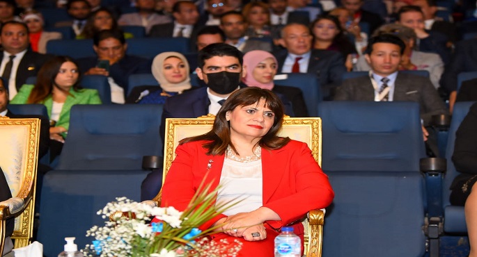 بالصور.. وزيرة الهجرة تفتتح المؤتمر الثالث للكيانات المصرية بالخارج