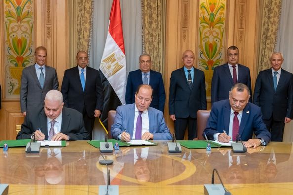 شراء 40 أتوبيس كهربائي محلي الصنع بمواصفات وجودة عالمية