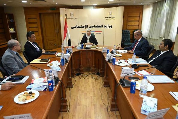 بالصور..وزيرة التضامن تترأس اجتماع مجلس إدارة صندوق نظام تأمين الأسرة