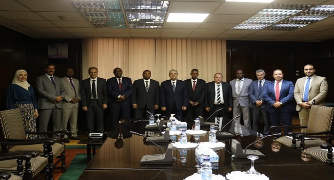 بالصور.. وزير الكهرباء والطاقة المتجددة  يستقبل وزير الطاقة الجيبوتي  لبحث سبل دعم وتعزيز التعاون بين البلدين