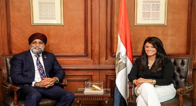 بالصور.. المشاط تبحث مع وزير التنمية الدولية الكندي التعاون المشترك بمجالات تمكين المرأة والمناخ