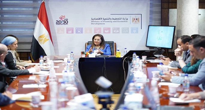 بالصور.. وزيرة التخطيط تبحث فرص التعاون المشترك مع التحالف الوطني للعمل الأهلي
