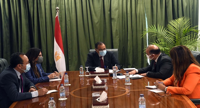 بالصور.. رئيس الوزراء يلتقي رئيس مجلس إدارة الهيئة العامة للرقابة المالية